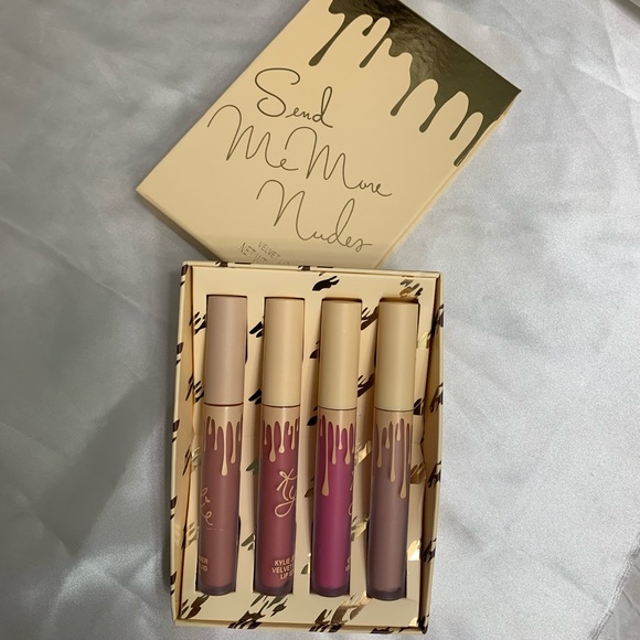 NEW! 💋KYLIE NUDES MATTE LIQUID LIPSTICK SET - Picture 5 of 6